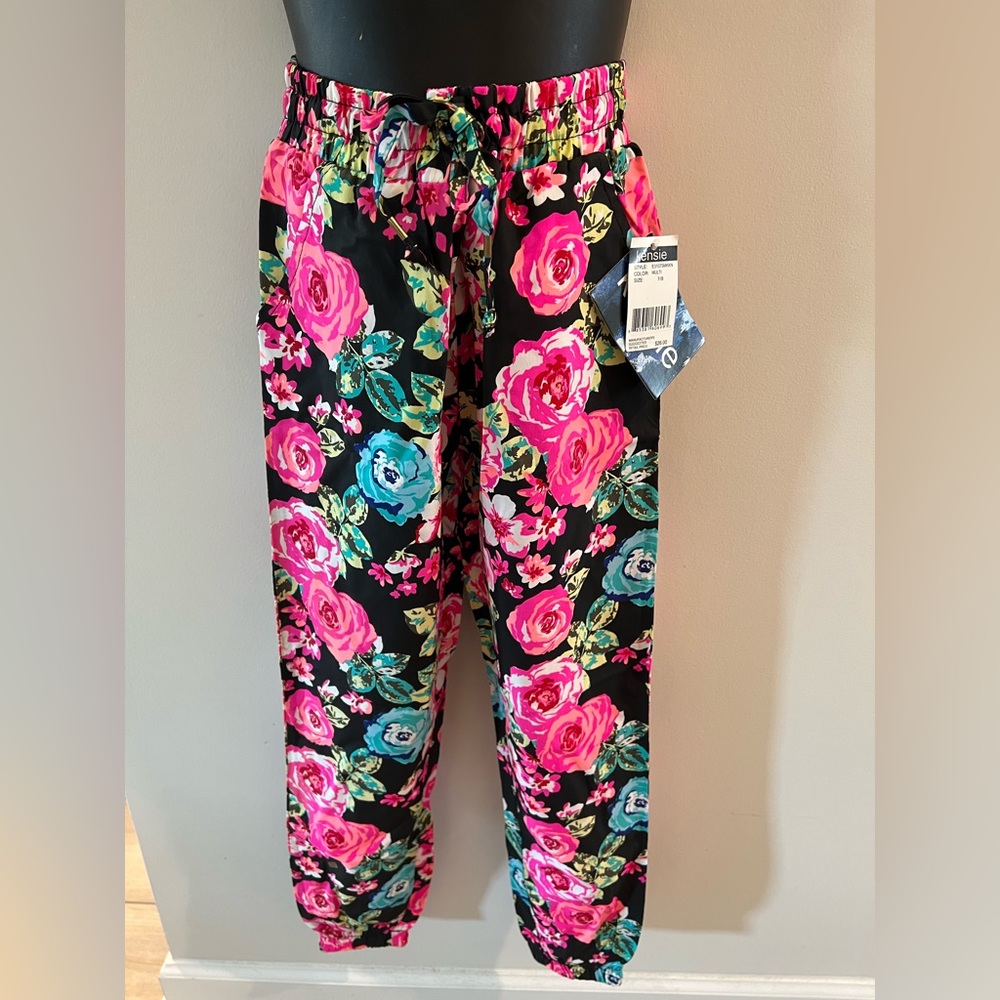 Kenzie little girls multicolored floral print joggers